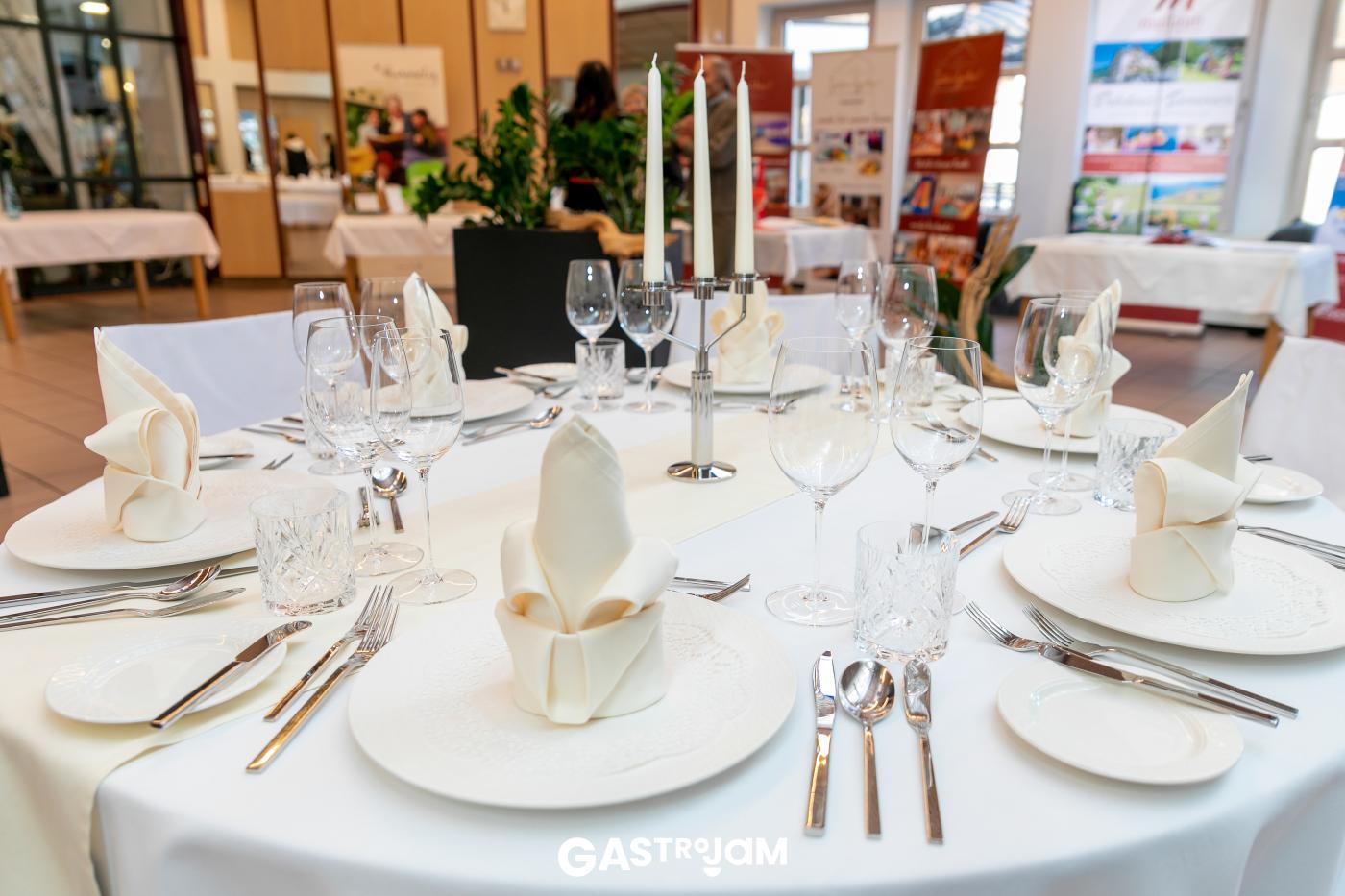 Gedeckter Tisch gedeckter Tisch